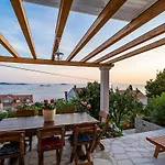 Fortuno-luxury Seaview With Outdoor Jacuzzi Near Dubrovnik Διαμέρισμα *