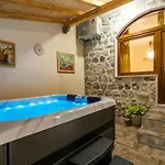 Fortuno-luxury Seaview With Outdoor Jacuzzi Near Dubrovnik Διαμέρισμα Mlini