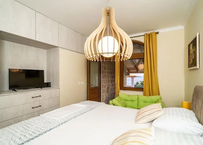 Fortuno-luxury Seaview With Outdoor Jacuzzi Near Dubrovnik