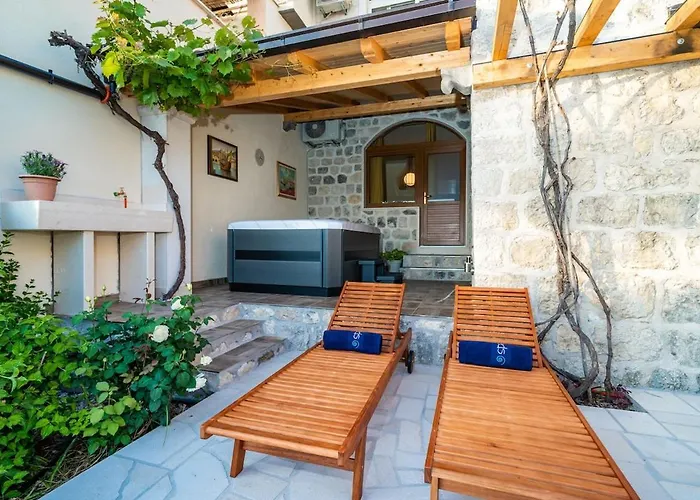 Appartamento Fortuno-luxury Seaview With Outdoor Jacuzzi Near Dubrovnik *