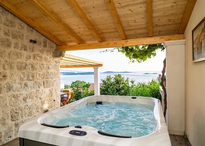 Apartment Fortuno-luxury Seaview With Outdoor Jacuzzi Near Dubrovnik